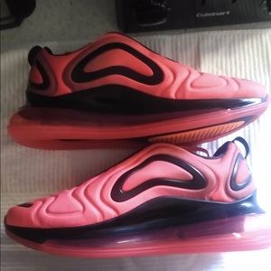 Air Max 270 ‘Red Black’ 2019